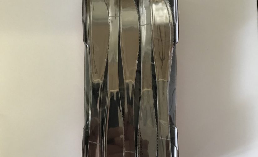 50 Couteaux Plastique Métallisé Luxes