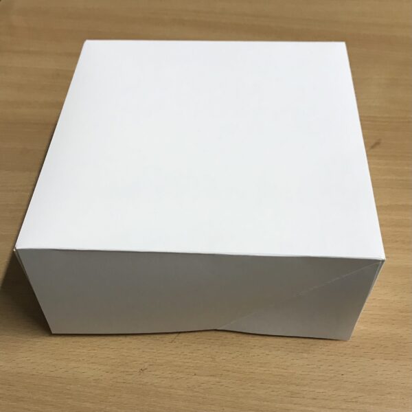 50 Boîtes Pâtissières Blanches Taille 18x18x8 cms