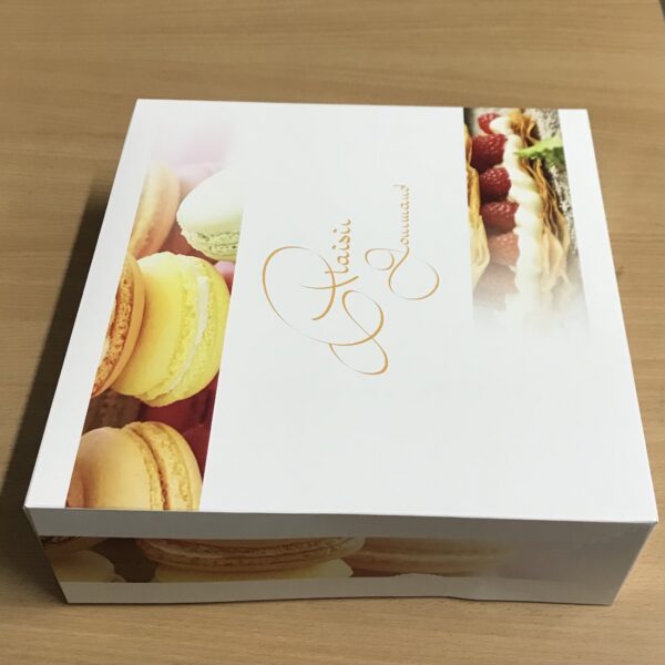 50 Boîtes Pâtissières Imprimé Plaisir Gourmand  Taille 25x25x8 Cms