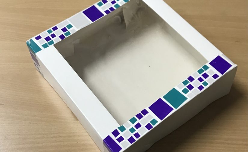 1 Boîte Gâteau Fenêtré 23x23x7.5 cms - Image 2