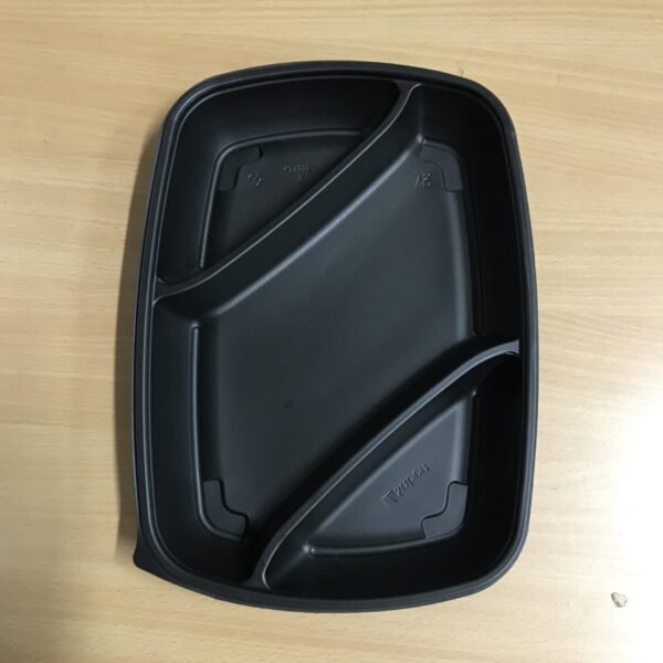 50 Plateaux  Noirs 3 compts en plastiques 1300 mls avec Couvercles Transparents