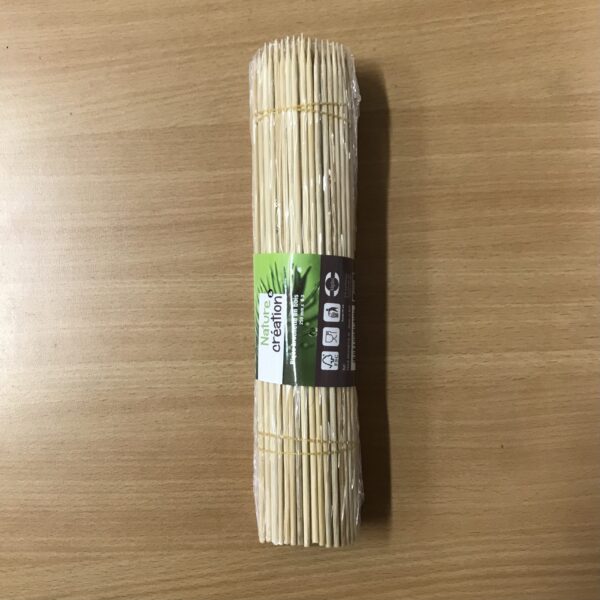 200 Piques Brochettes en Bois 25 cms