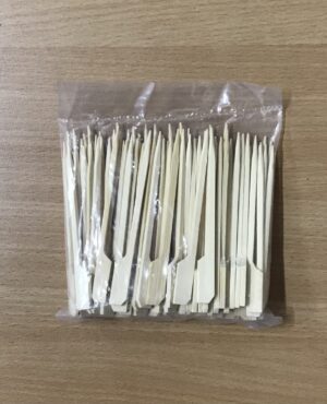 100 Piques Brochettes en Bois 9 cms