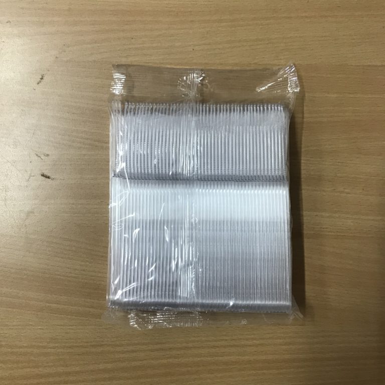 100 Couteaux Transparents Renforcées Réutilisables 18 cms