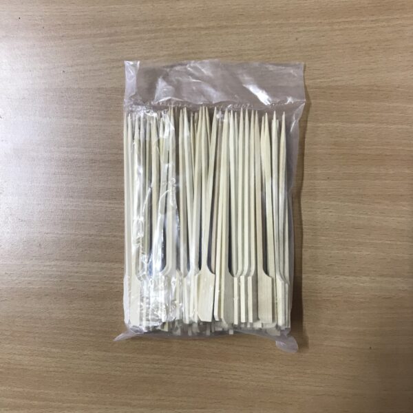 100 Piques Brochettes en Bois 15 cms